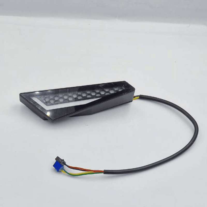 Signal avant gauche – Quikirin T3
